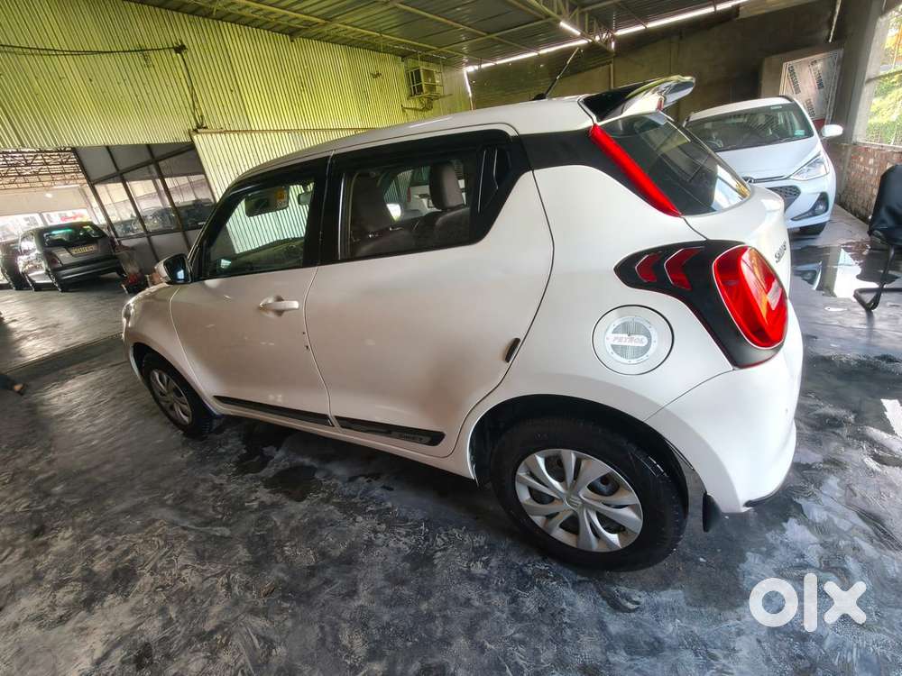 Maruti Suzuki Swift Vxi Abs Bsiv, 2022, Petrol