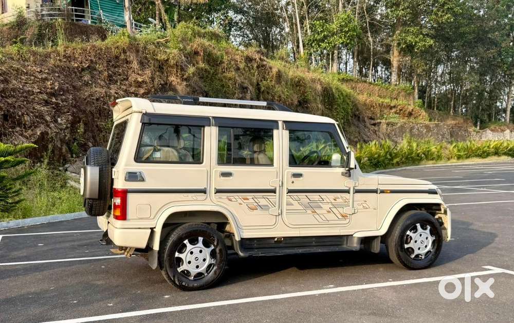 2018 Bolero Zlx Top Variant