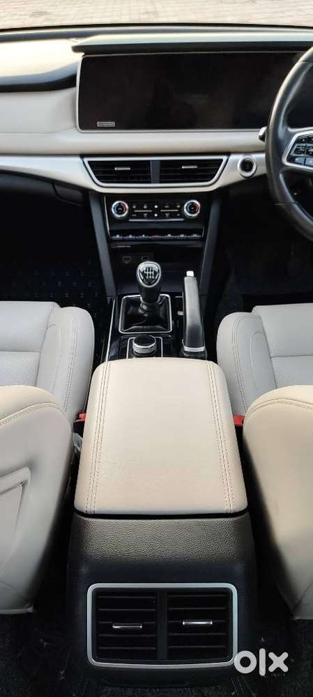 Mahindra Xuv700 Ax7 Awd, 2022, Diesel