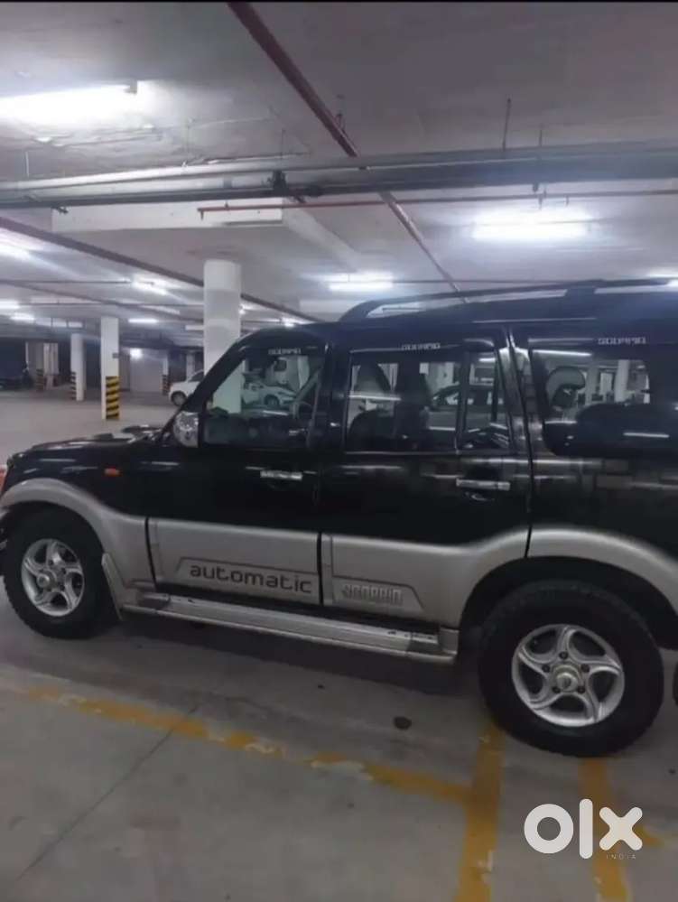 Mahindra Scorpio 2011 At