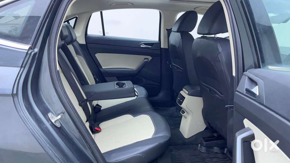 Skoda Slavia Style 1.0l Tsi At, 2023, Petrol
