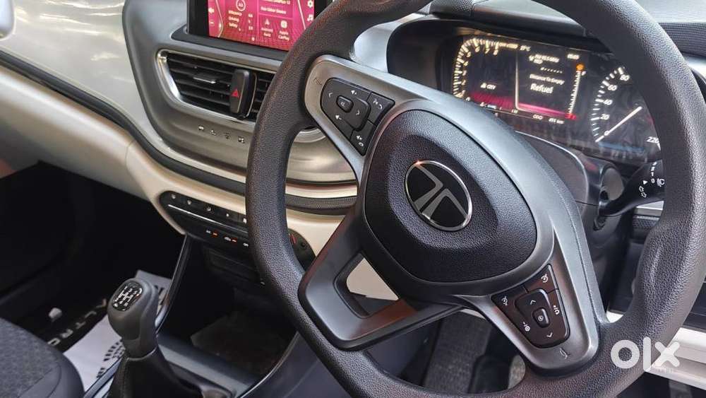 Tata Altroz 1.2 Xt Luxe Petrol, 2026, Petrol