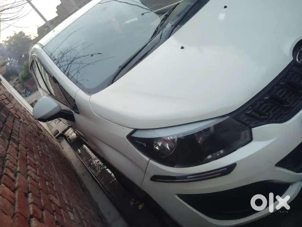 Mahindra Marazzo Diesel 2020