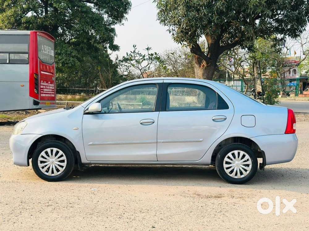 Toyota Etios 2010-2012 Vx, 2011, Petrol