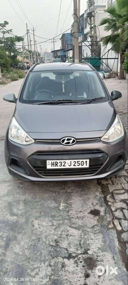 Family Used Car Grand I10 2015 Dec Owner 2nd