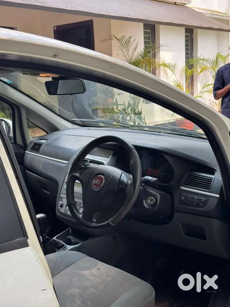 Fiat Punto 2014 Diesel 70000 Km Driven