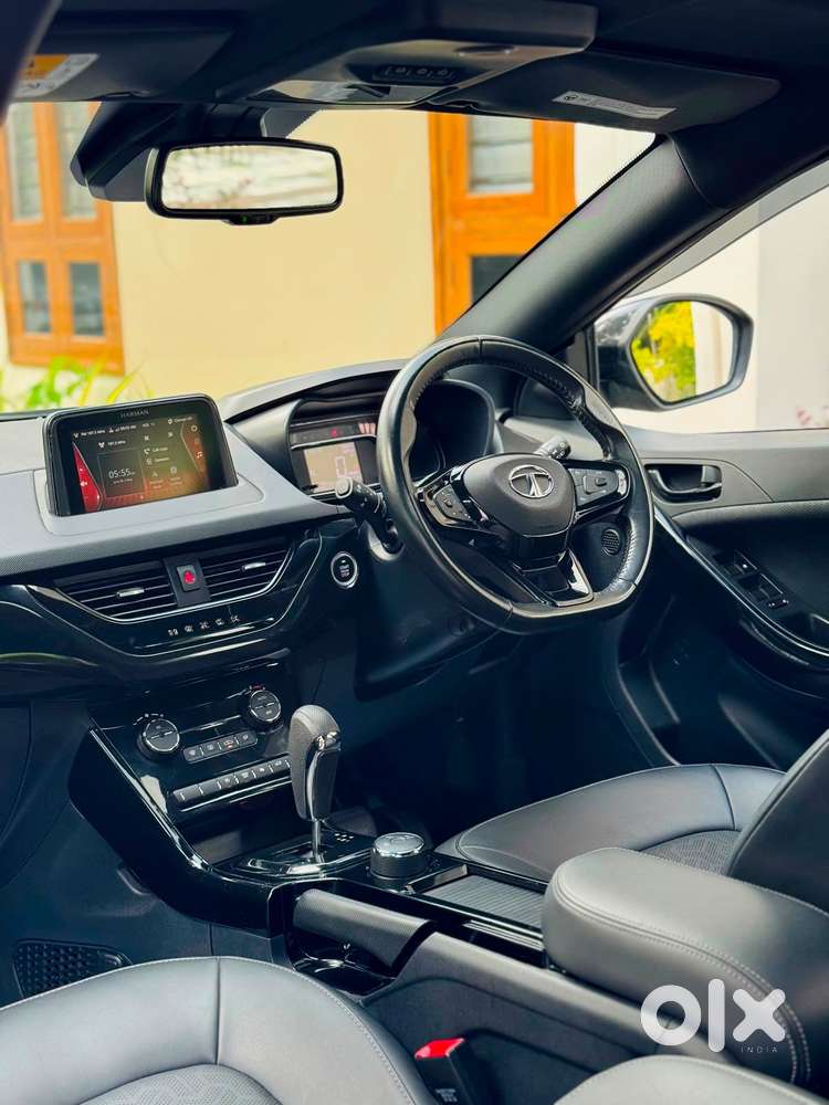 Tata Nexon, 2022, Petrol