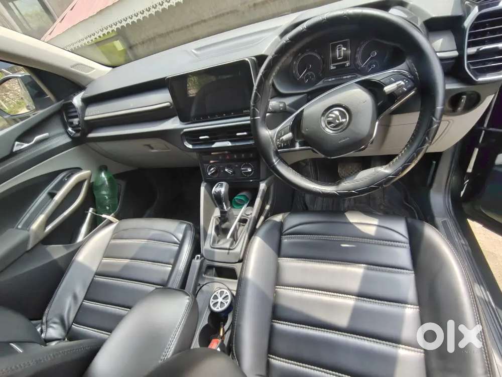 Skoda Kylaq Signature Petrol Automatic 2025