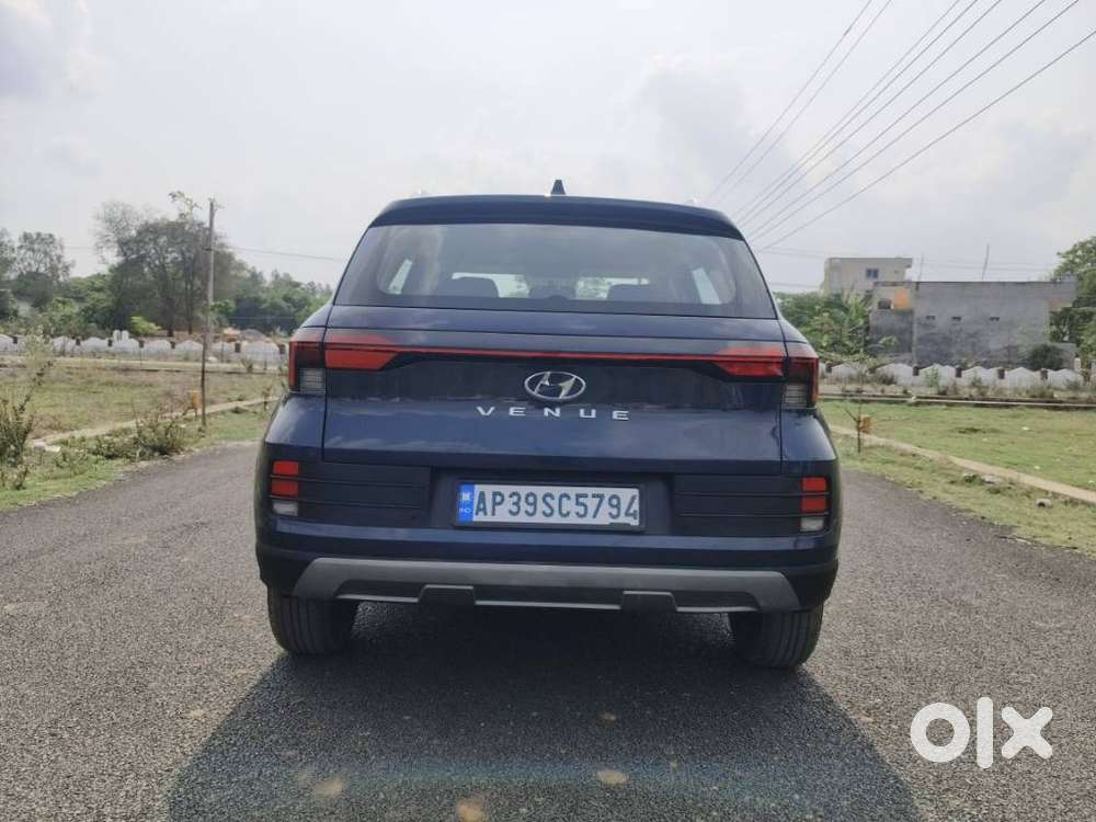 Hyundai Venue 1.2 S (o), 2023, Petrol