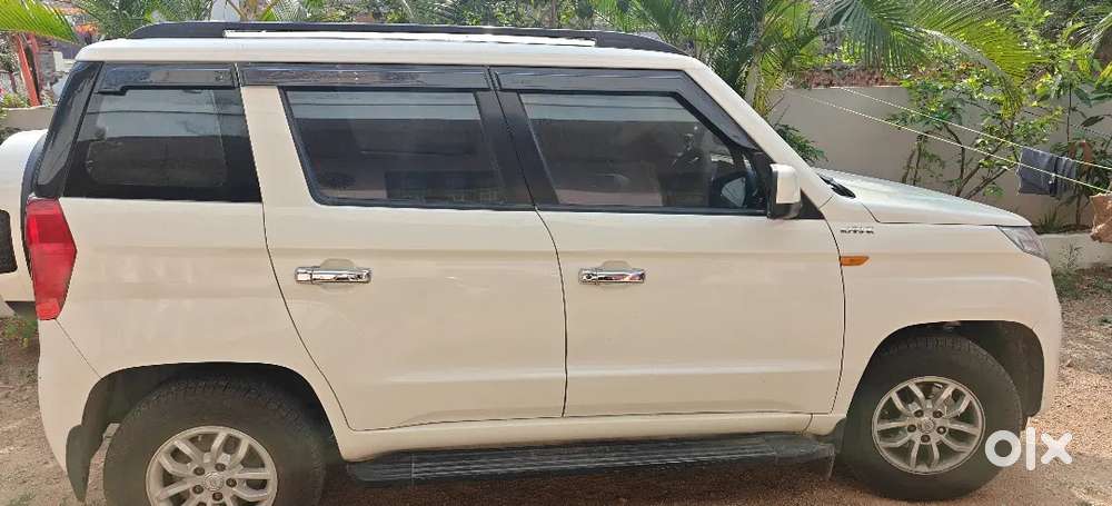 Mahindra Tuv 300 T8 2017 Diesel 76300 Km Driven