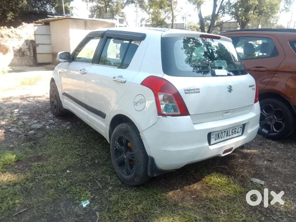 Maruti Suzuki Swift Vxi, 2011, Petrol