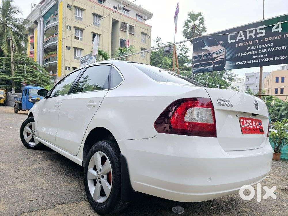 Skoda Rapid [2016-2020] 1.5 Style Plus Tdi At, 2016, Diesel