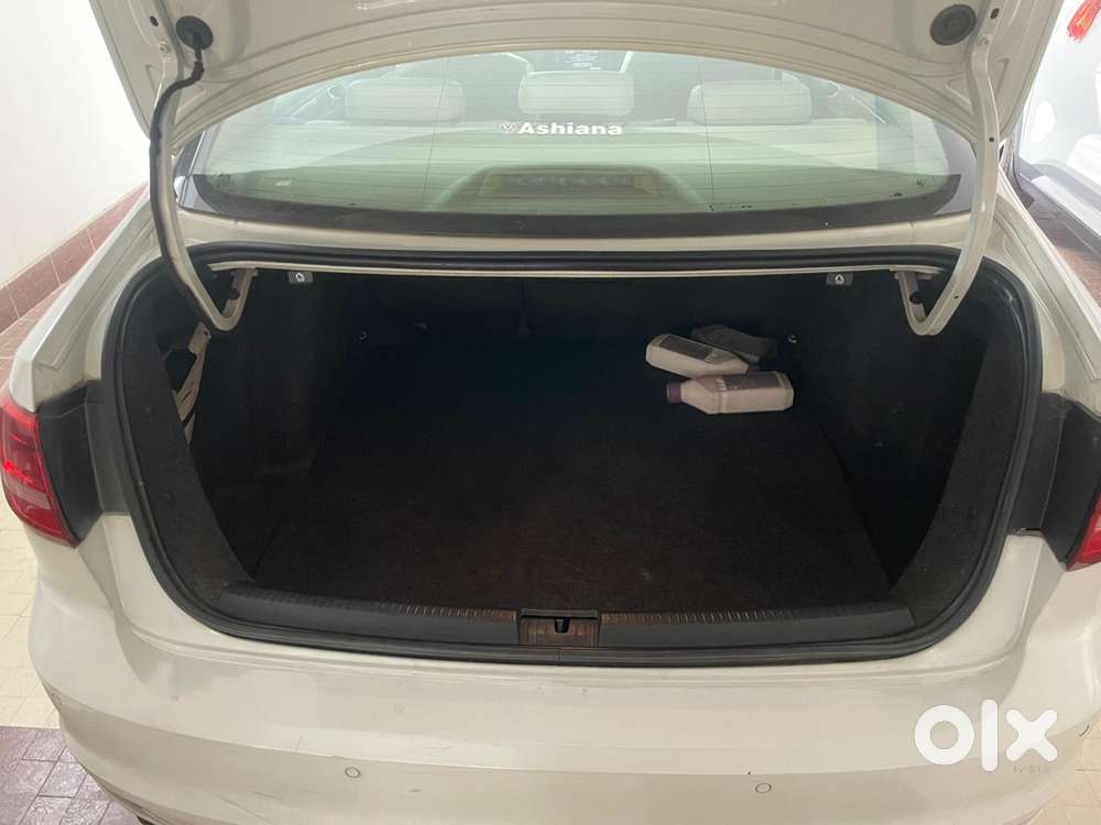 Volkswagen Jetta 2015 Diesel  Highline  Automatic