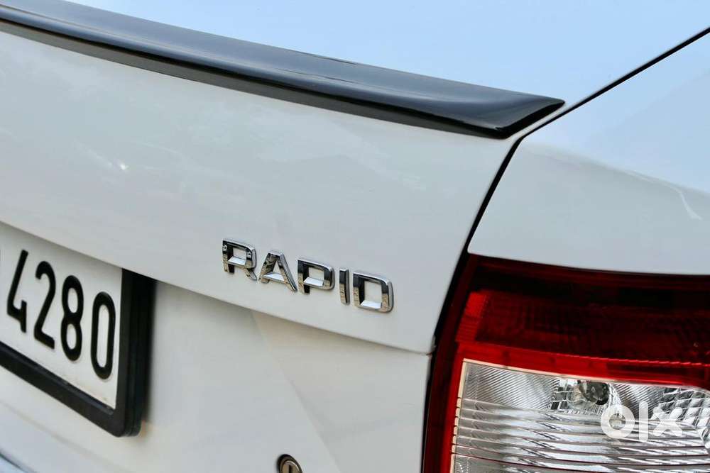 2018 Skoda Rapid 1.6 Petrol Style Mt
