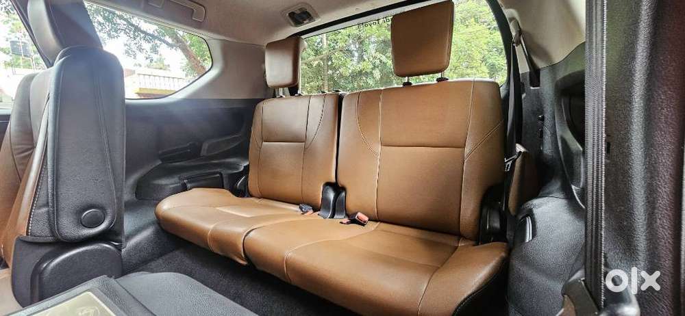 Toyota Innova Crysta 2.8z Automatic, 2016, Diesel
