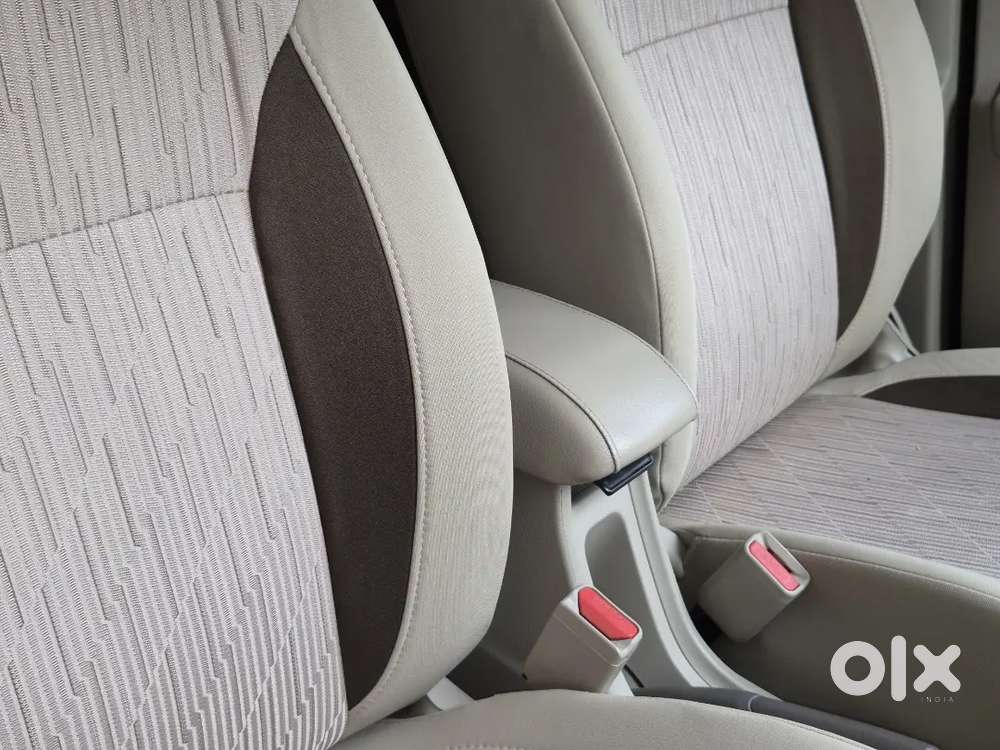 Maruti Suzuki Ertiga Zxi At 2021 Excellent Condition