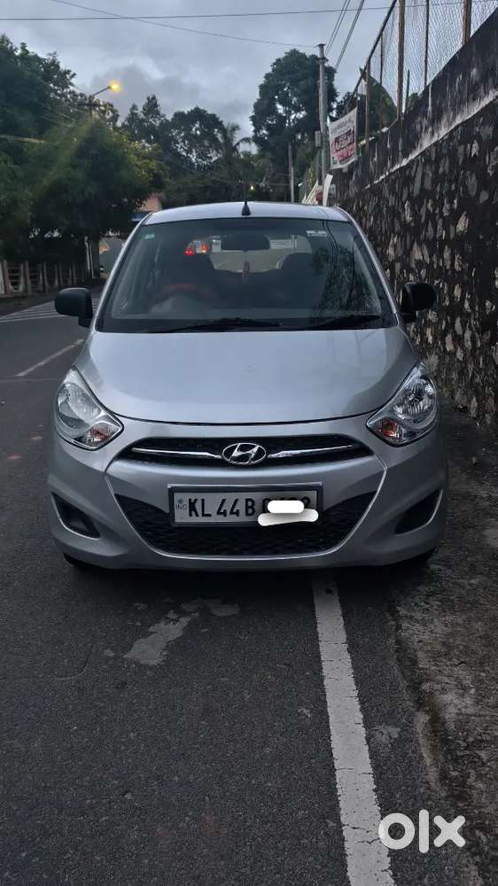 Hyundai I10 2012 Petrol 80000 Km Driven