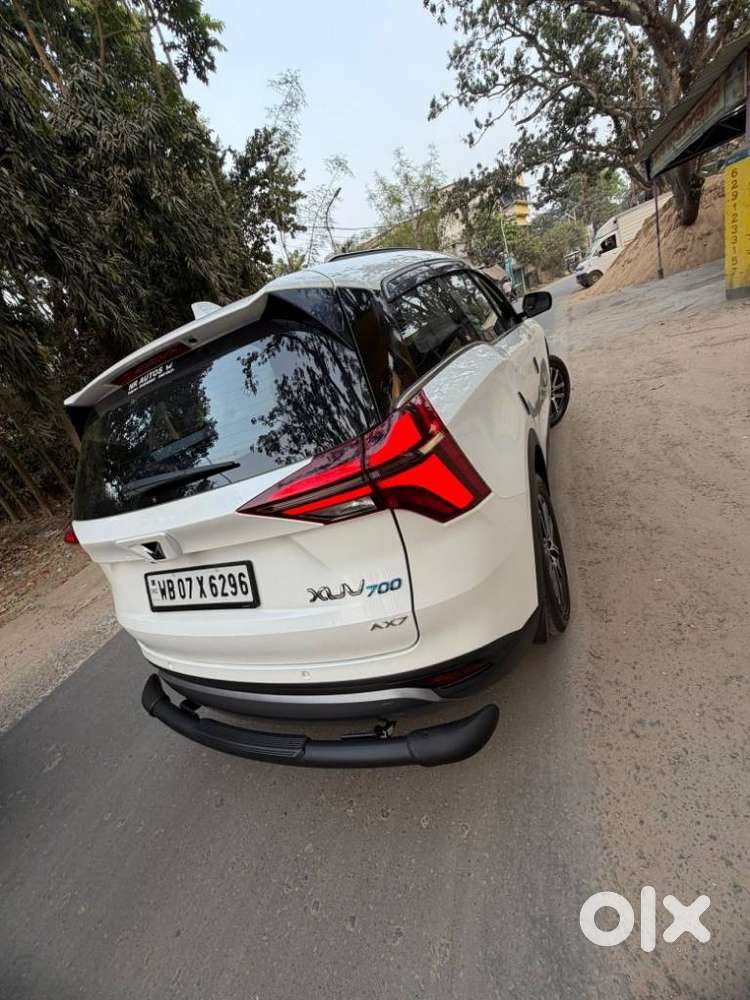 Mahindra Xuv700 2.2 Ax 7 Diesel Mt Luxury Pack Str, 2025, Diesel