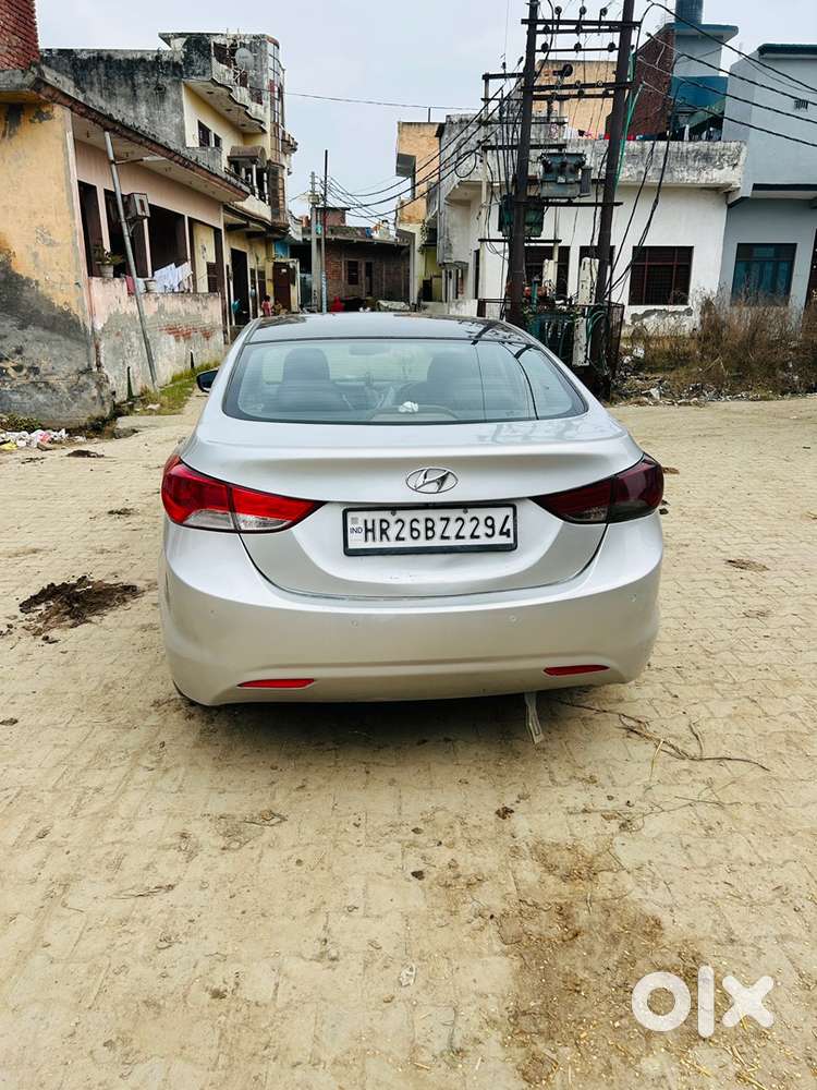Hyundai New Elantra 2013 Petrol Well Maintained