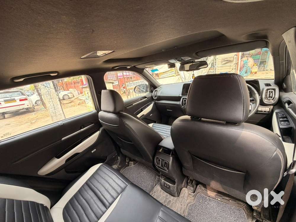 Kia Sonet 2024 Petrol 9800 Km Driven