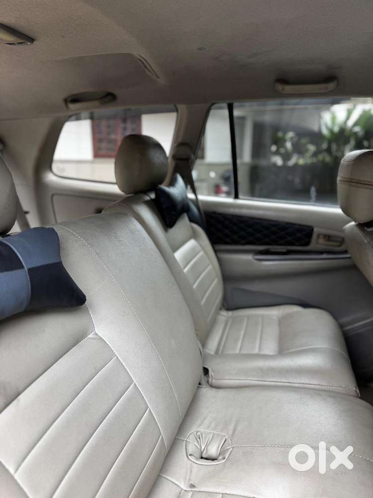 Toyota Innova G4 2013