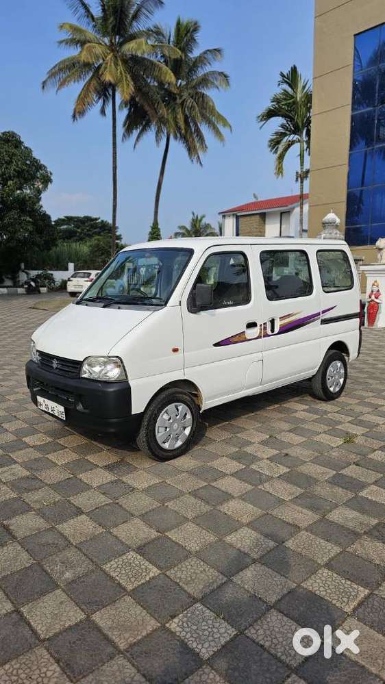 Maruti Suzuki Eeco 5 Seater Standard, 2017, Petrol