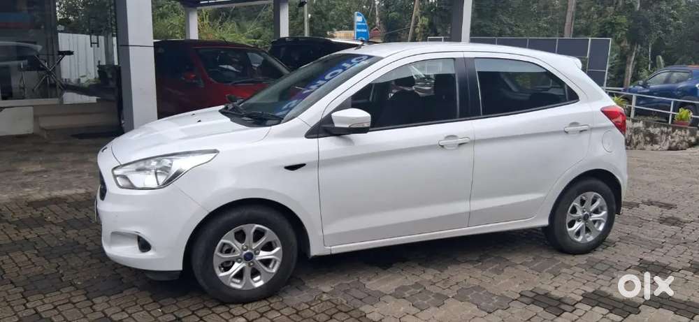 Ford Figo 2017 Petrol Well Maintained, With Company Service Record