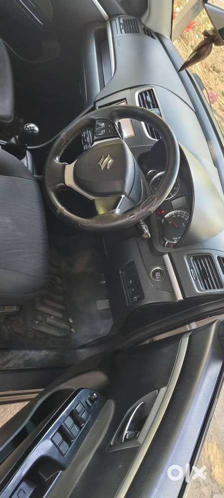 Maruti Suzuki Swift Zdi Plus, 2015, Diesel