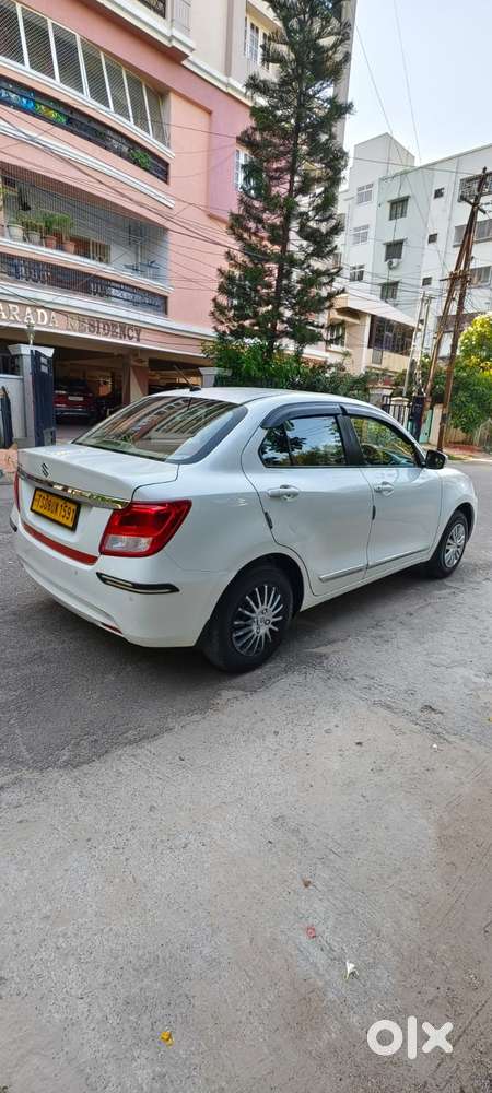 Maruti Suzuki Swift Dzire 1.3 Vxi, 2023, Cng & Hybrids