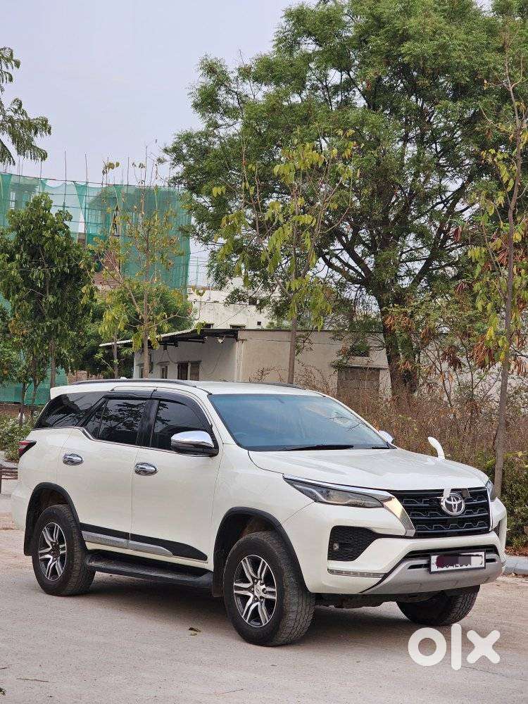 Toyota Fortuner 4x2 At 2.8 Diesel, 2021, Diesel