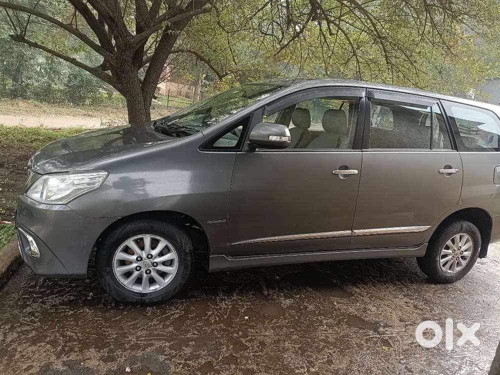 Toyota Innova Diesel 2014