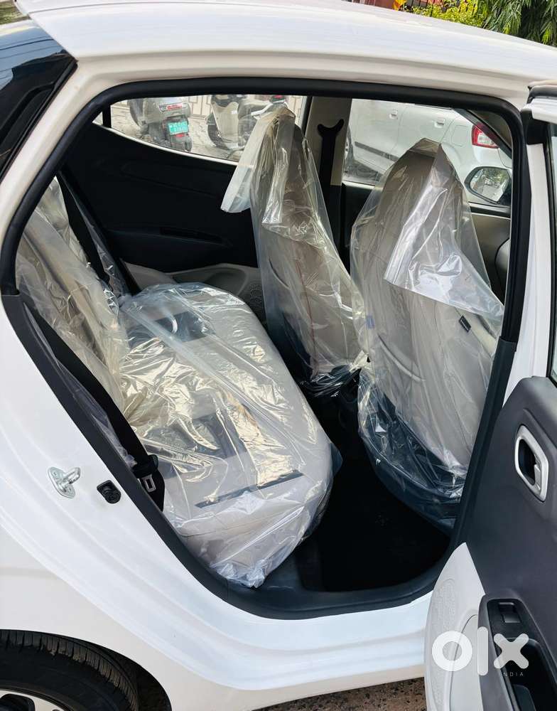 Hyundai Aura 1.2 Sx Cng, 2025, Cng & Hybrids