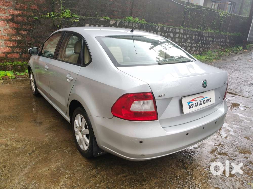 Skoda Rapid 1.6 Mpi Ambition Plus, 2013, Petrol