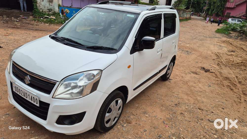 Maruti Suzuki Wagon R Vxi 1.0, 2016, Petrol
