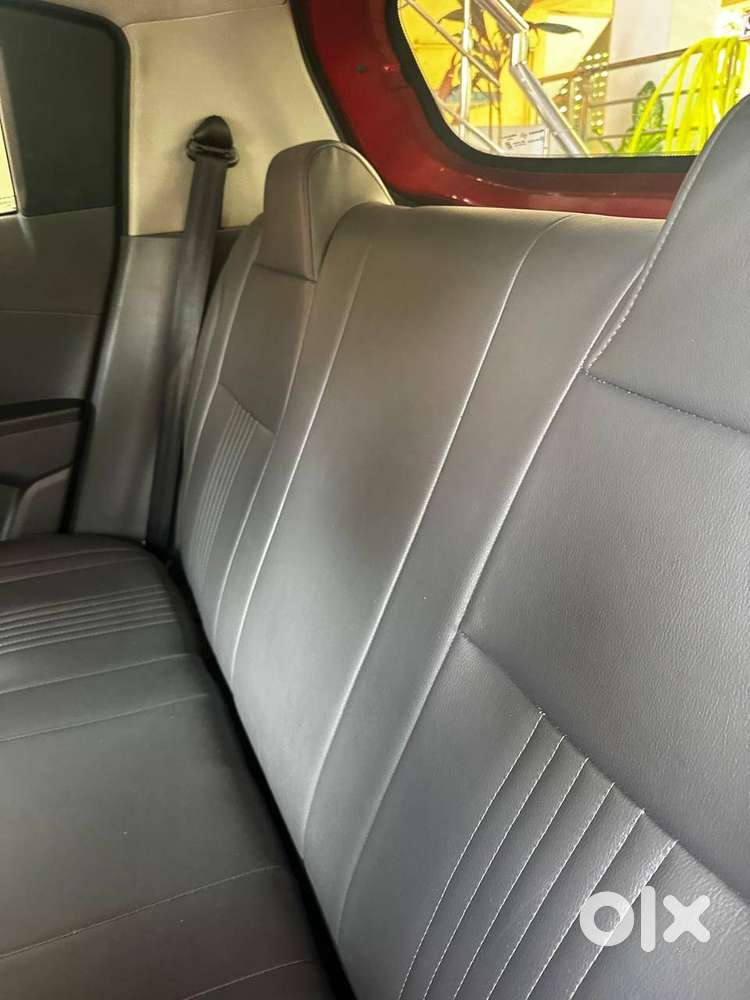 2016 Mahindra Kuv100 Petrol | First Owner | Only 43,000 Km