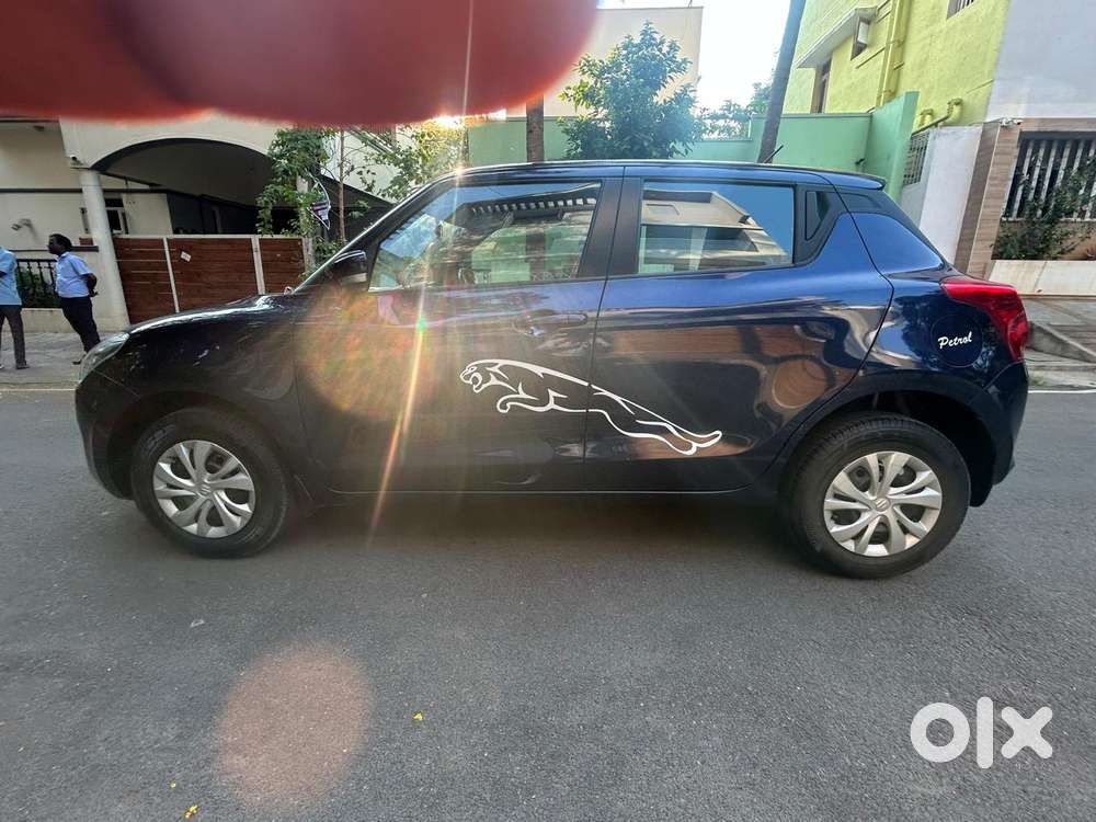 Maruti Suzuki Swift Vxi + Manual, 2022, Petrol