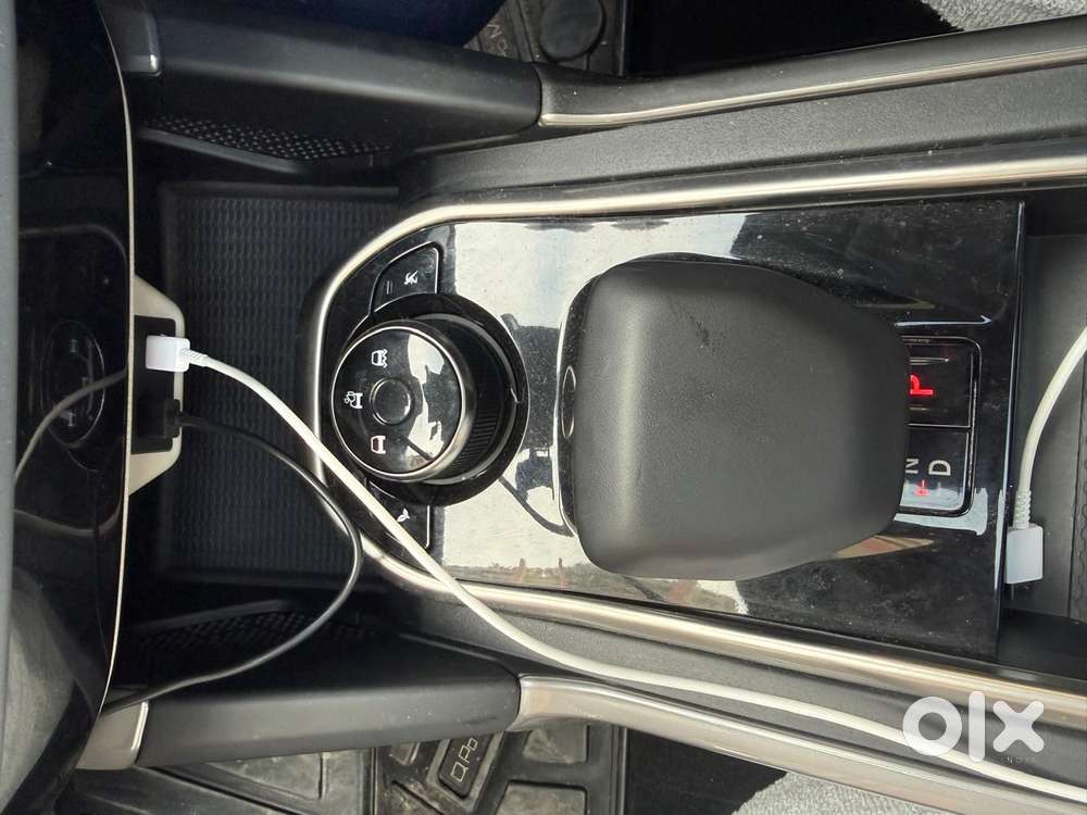 Tata Safari Pure Plus At, 2024, Diesel