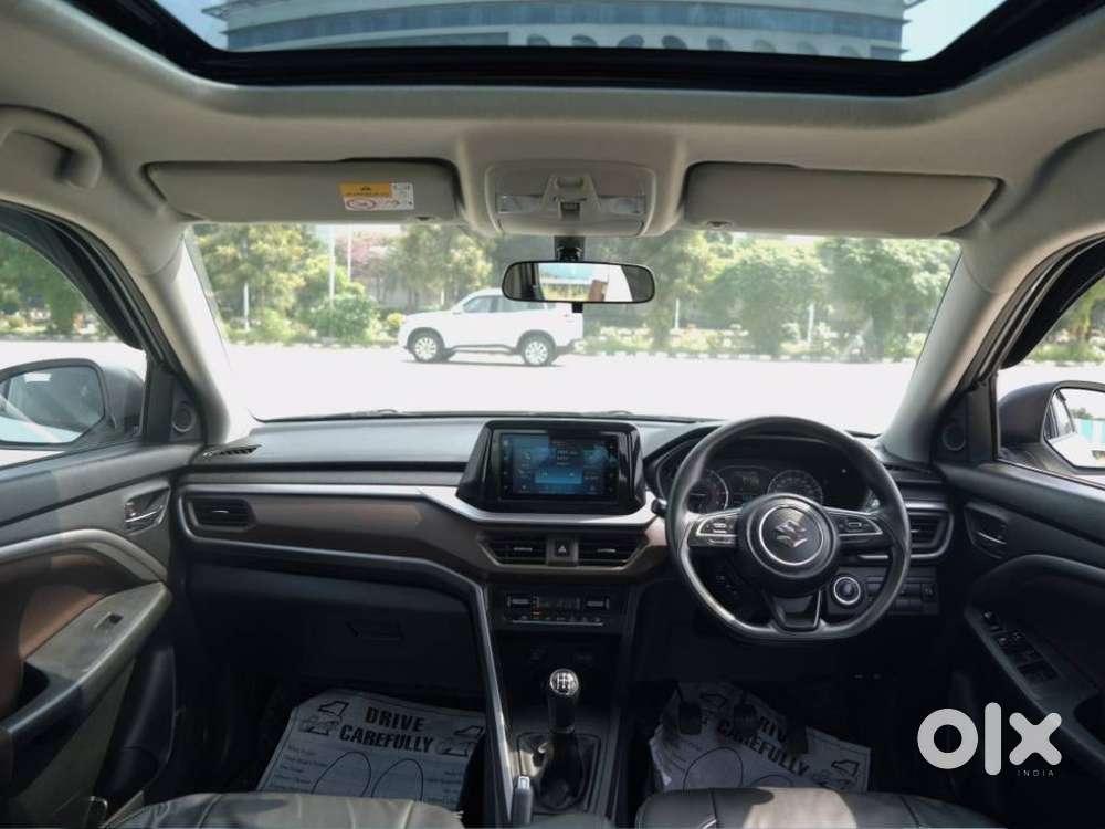 Maruti Suzuki Brezza 1.5 Zxi Smart Hybrid, 2023, Petrol