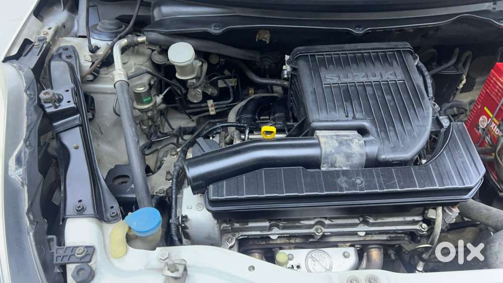 Maruti Suzuki Swift Vvt Vxi, 2013, Petrol