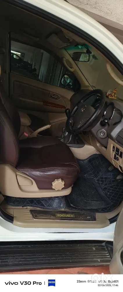 2011 Toyota Fortuner 4x4