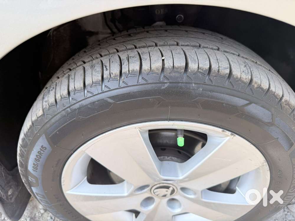 Skoda Rapid Elegance 1.6 Mpfi At, 2017, Petrol