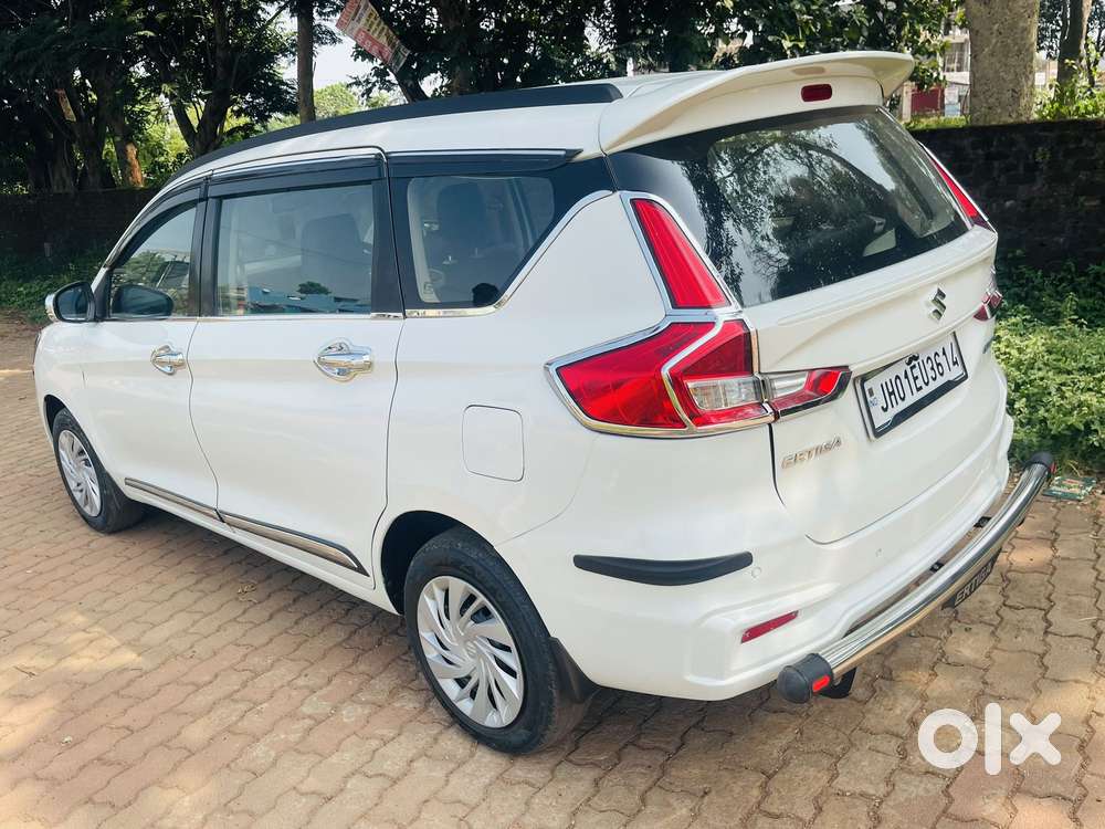 Maruti Suzuki Ertiga 1.5 Vxi, 2022, Petrol