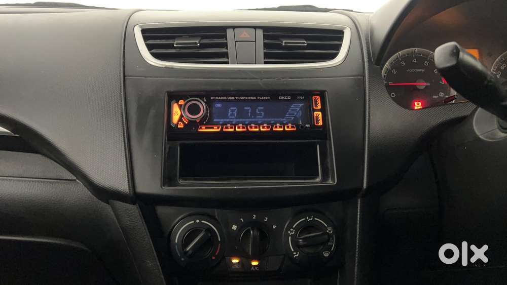 Maruti Suzuki Swift Vvt Vxi, 2014, Petrol