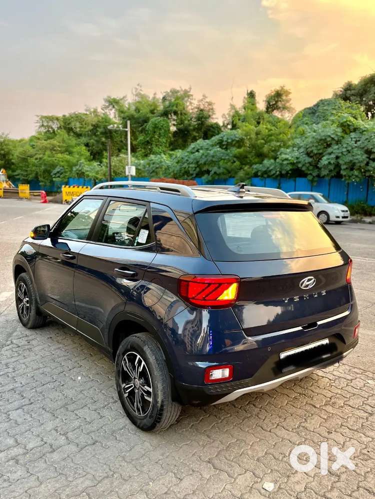 Hyundai Venue 1.2 S 2021 Petrol Manual 2022 Ragistration