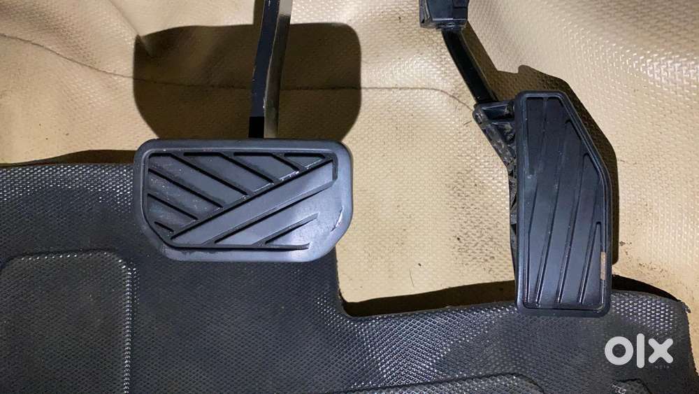 Maruti Suzuki Swift Dzire Amt Vxi, 2022, Petrol