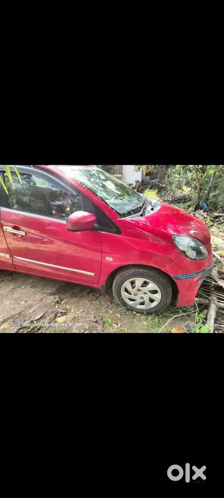 Honda Brio Mt 2013
