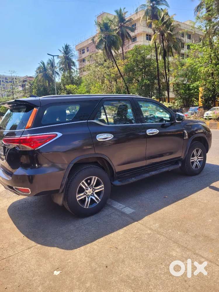 Toyota Fortuner 2017 Diesel 69000 Km Driven Automatic