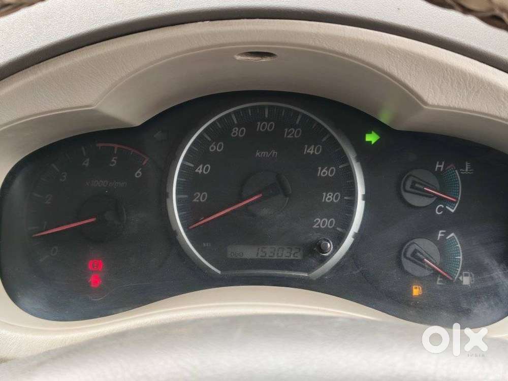 Toyota Innova 2.5 Ev Diesel Ms 8 Str Bsiii, 2012, Diesel