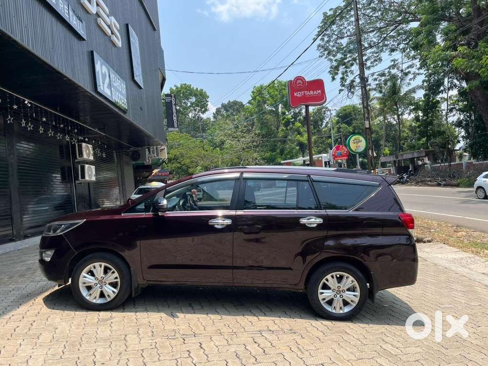 Innova Crysta 2.4z