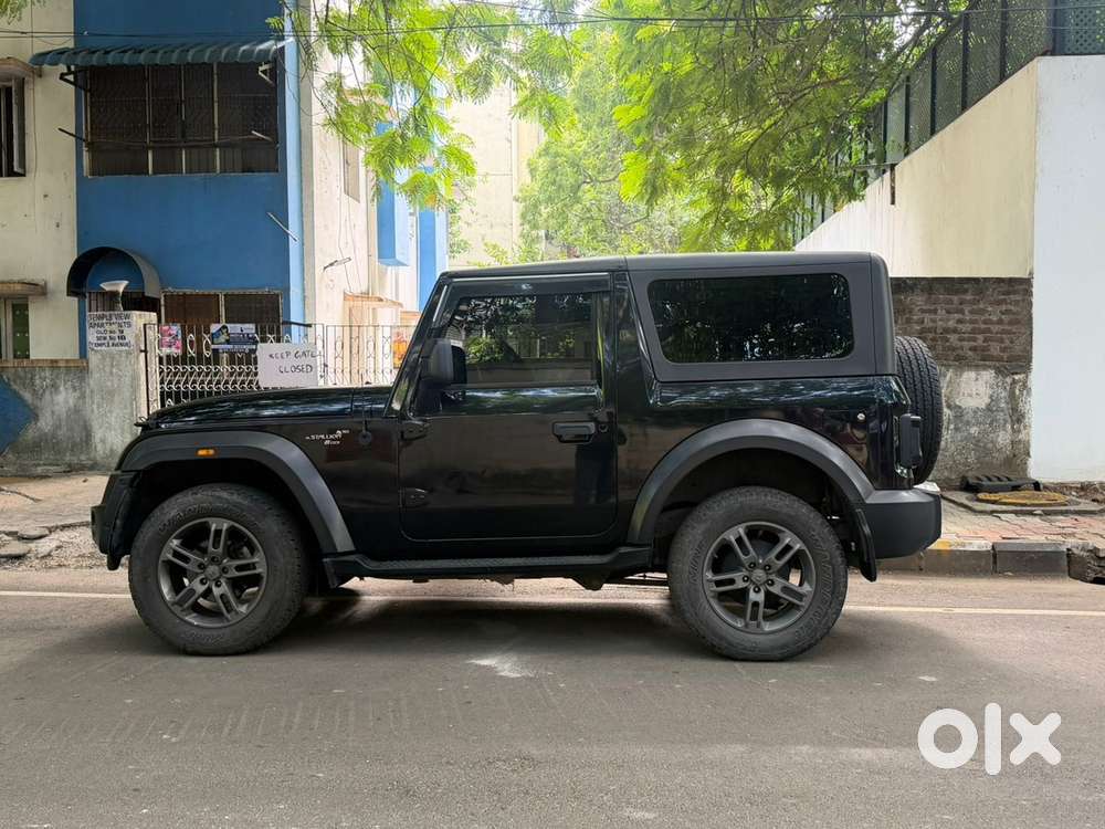 Mahindra Thar Petrol 2023